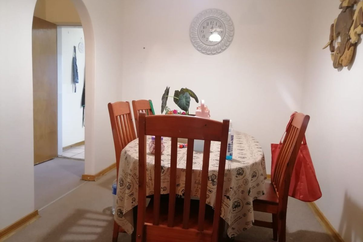 2 Bedroom Apartment for Sale in Wilkoppies - Photo 3