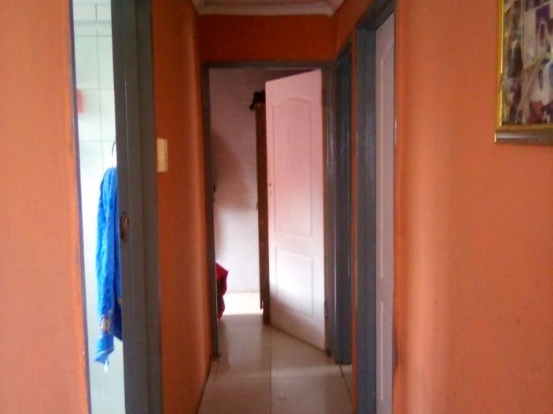 3 bedroom house for Sale in Lotus Garden  - Photo 8