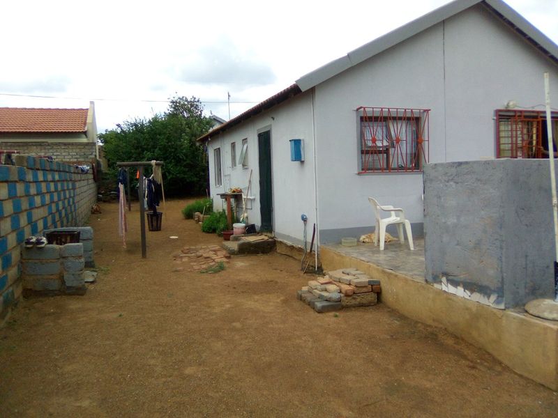 3 bedroom house for Sale in Lotus Garden  - Photo 7