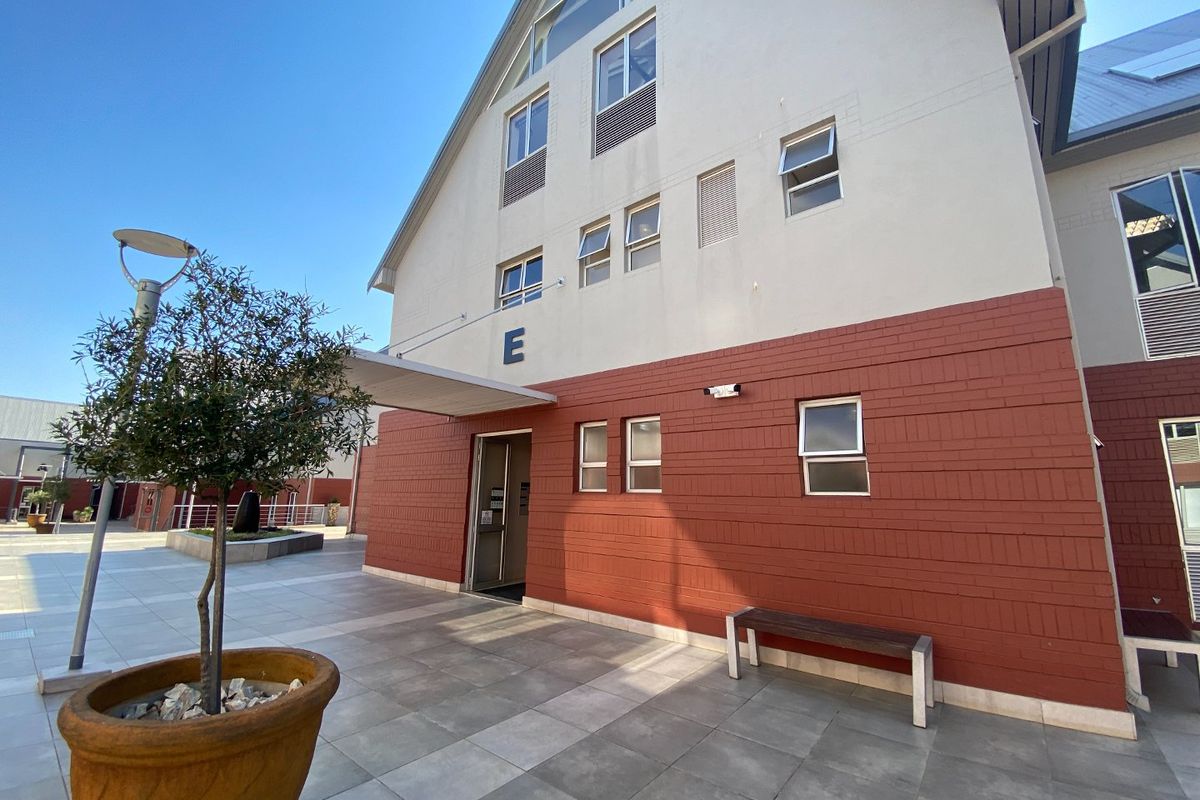 Ground Floor Office To Let In Faerie Glen - Photo 2