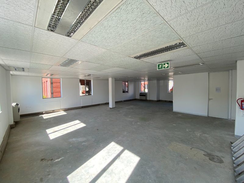 Ground Floor Office To Let In Faerie Glen - Photo 7