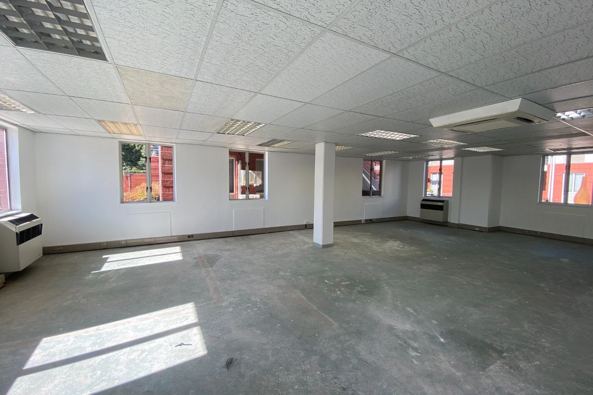 Ground Floor Office To Let In Faerie Glen - Photo 3