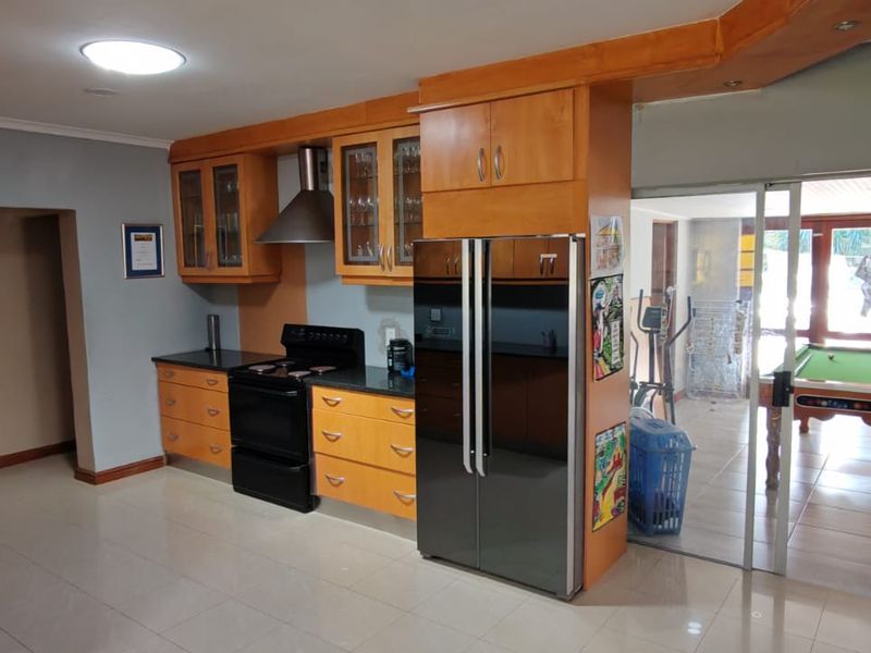 3 Bedroom Family Home in Penhill - Photo 6