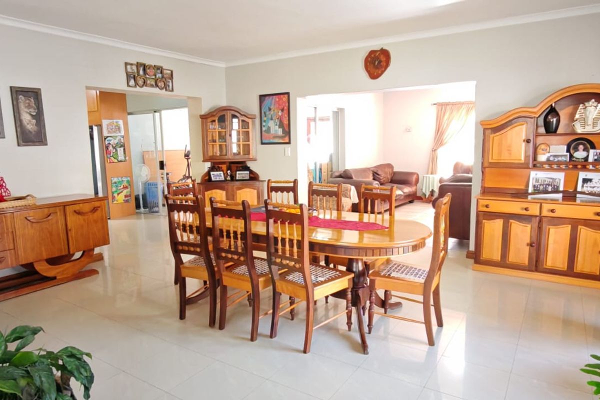3 Bedroom Family Home in Penhill - Photo 3