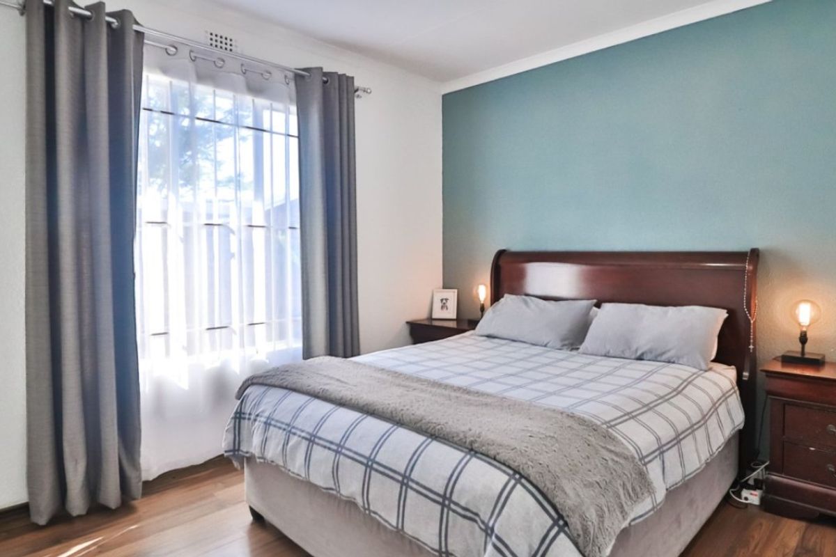 2 Bed Simplex For Sale – Secure, Modern & Pet Friendly! - Photo 4