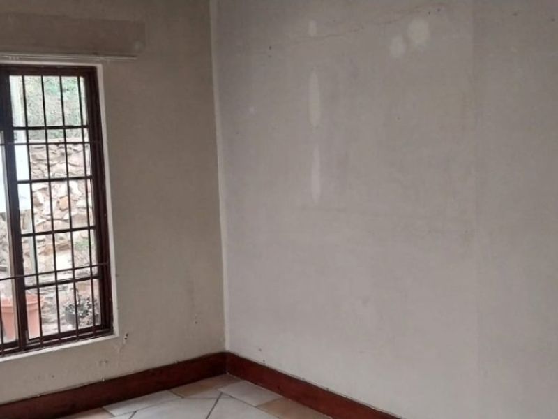 3 Bed House For Sale – Spacious, Modern & Secure Living! - Photo 10