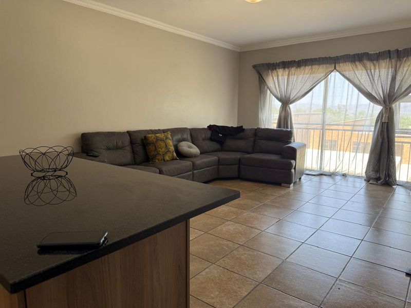 Spacious 3-Bedroom Apartment for Sale - Photo 5