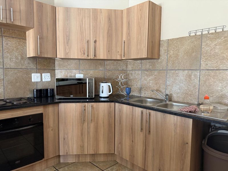 Spacious 3-Bedroom Apartment for Sale - Photo 7