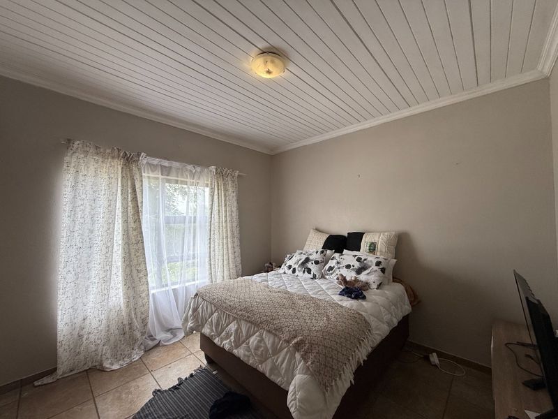 Spacious 3-Bedroom Apartment for Sale - Photo 6