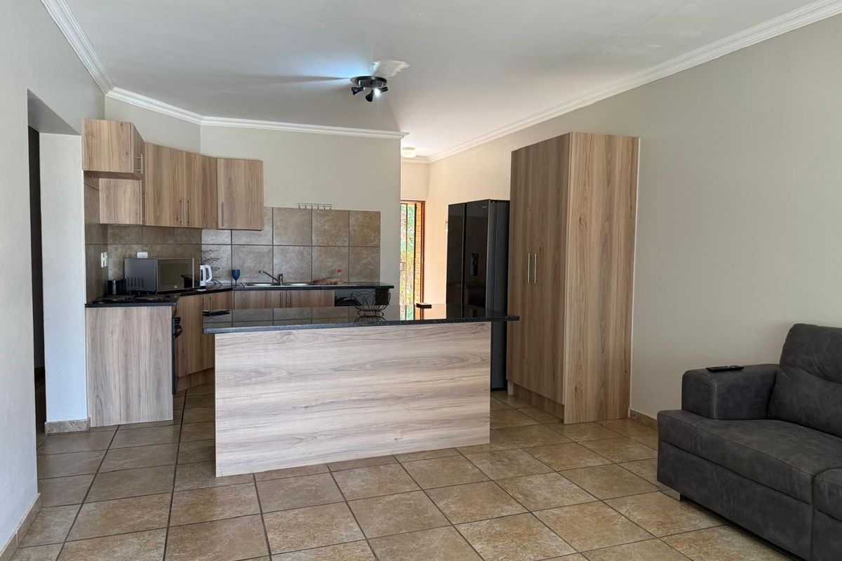 Spacious 3-Bedroom Apartment for Sale - Photo 4