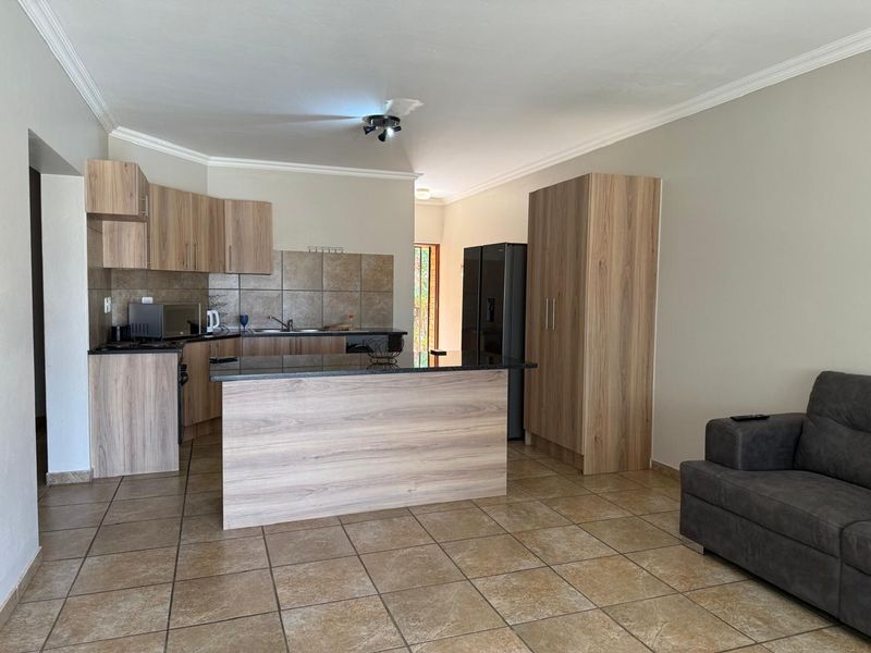 Spacious 3-Bedroom Apartment for Sale - Photo 4