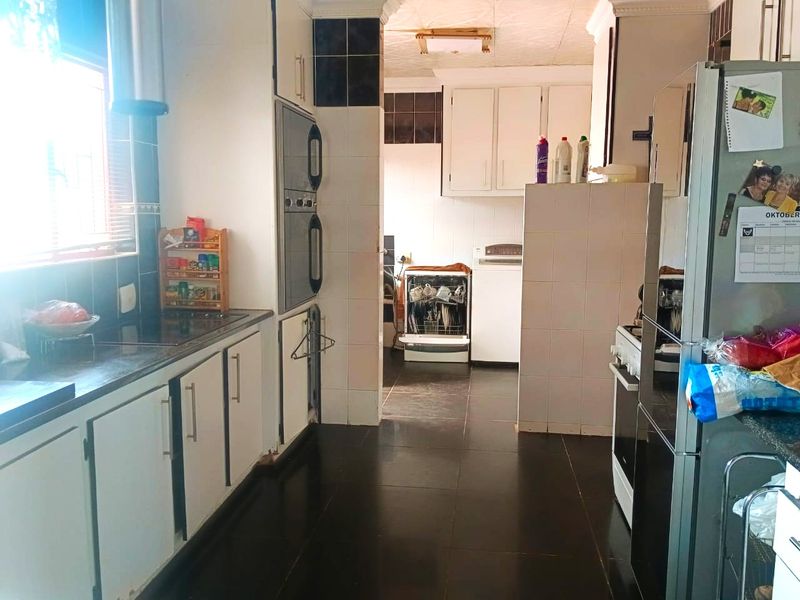 3Bedroom House - Photo 10