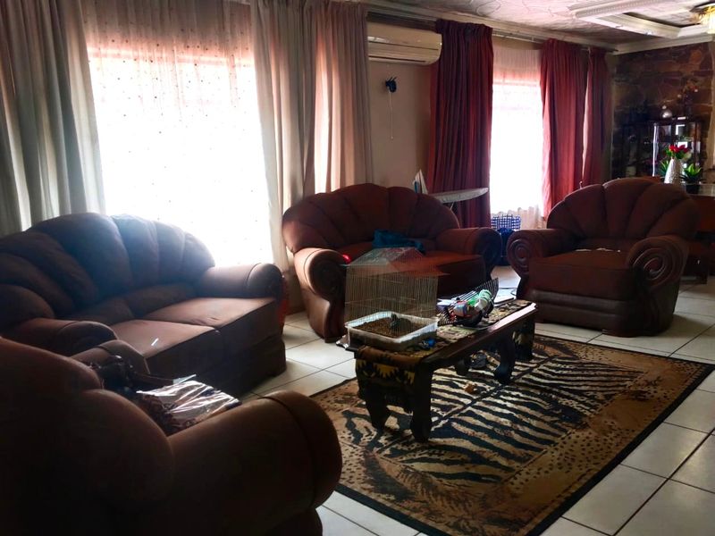 3Bedroom House - Photo 8