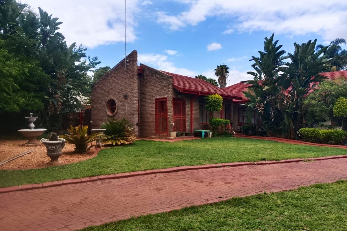 3Bedroom House - Photo 3