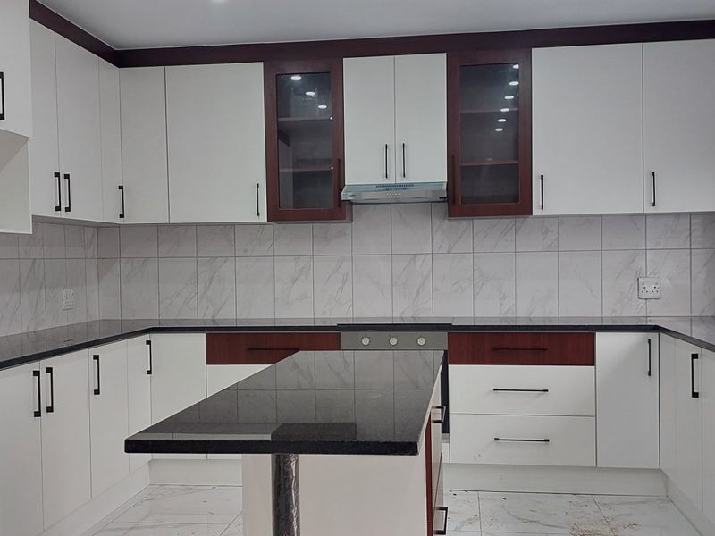 Your dream family home awaits - Newly Renovated 4-Bedroom, 3 Bathroom Family Home   - Photo 2