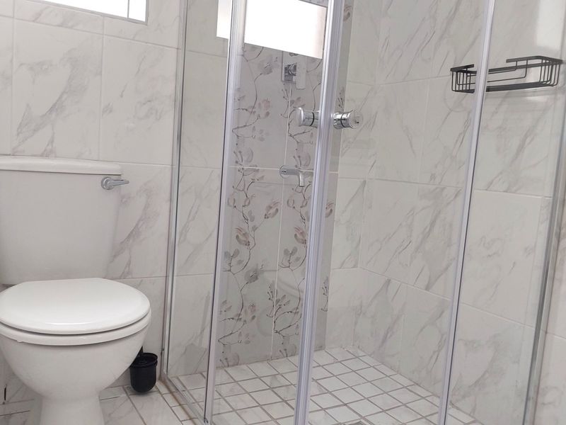 Your dream family home awaits - Newly Renovated 4-Bedroom, 3 Bathroom Family Home   - Photo 6