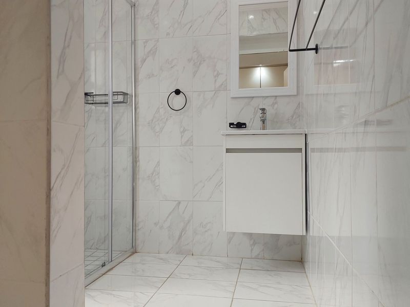 Your dream family home awaits - Newly Renovated 4-Bedroom, 3 Bathroom Family Home   - Photo 3