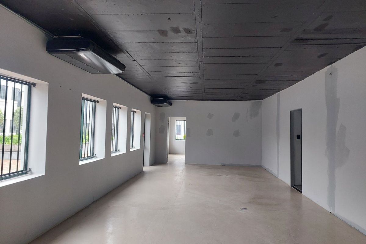 Ground Floor Office Suite in Sought-After Office Park - Photo 4