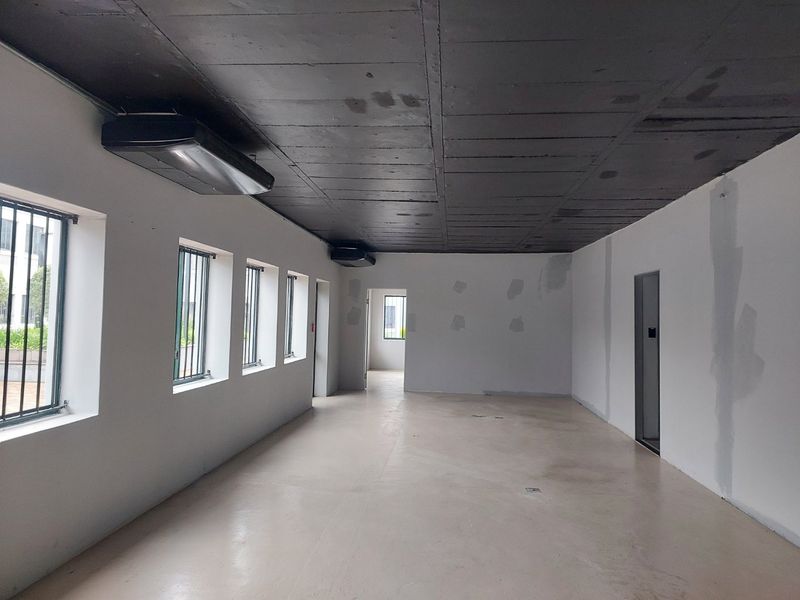 Ground Floor Office Suite in Sought-After Office Park - Photo 4