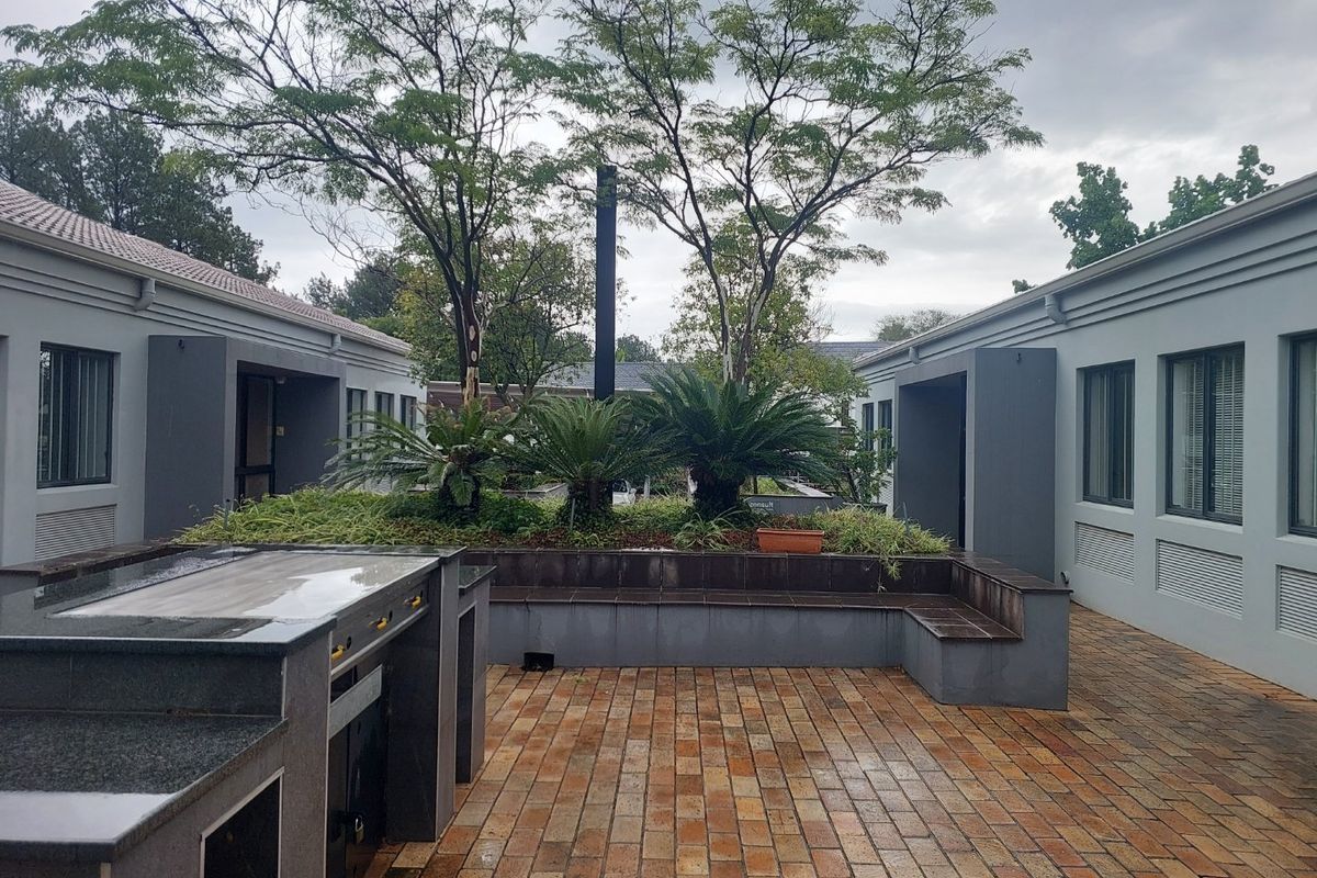 Bryanston Ground Floor Office with Generator - Photo 2