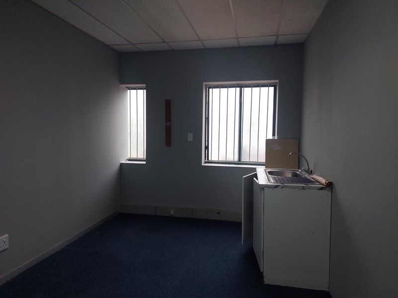 Bryanston Ground Floor Office with Generator - Photo 6