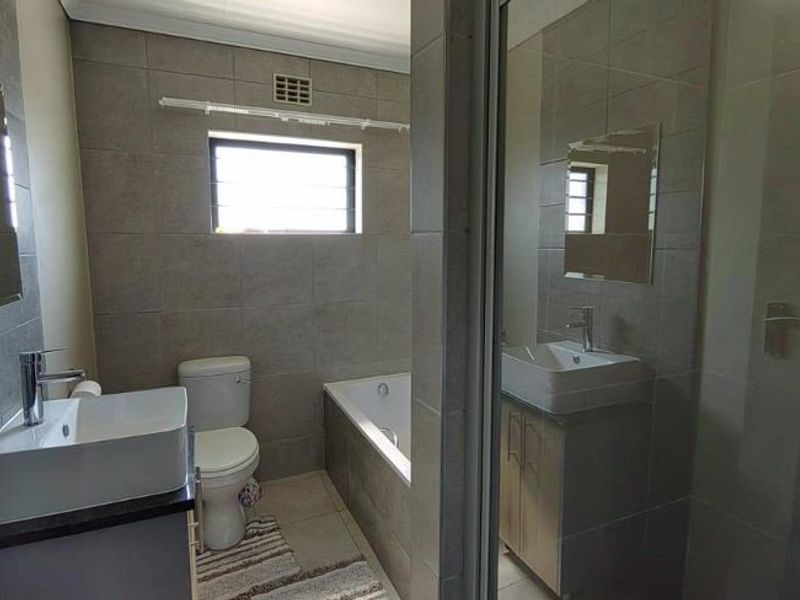 4 Bedroom Double storey for Sale in Lotus Garden  - Photo 5