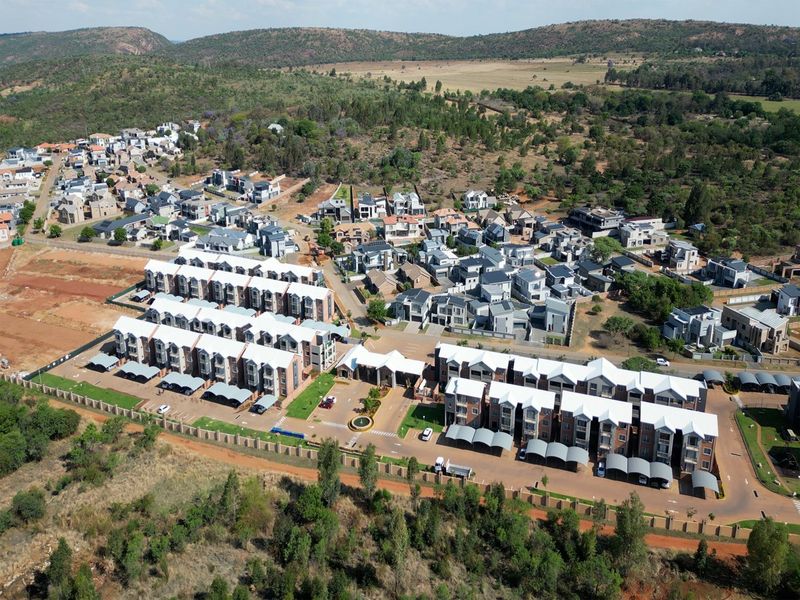 Roodepark Eco Estate , Where Luxury Meets Nature - No Transfer Duty  - Photo 2