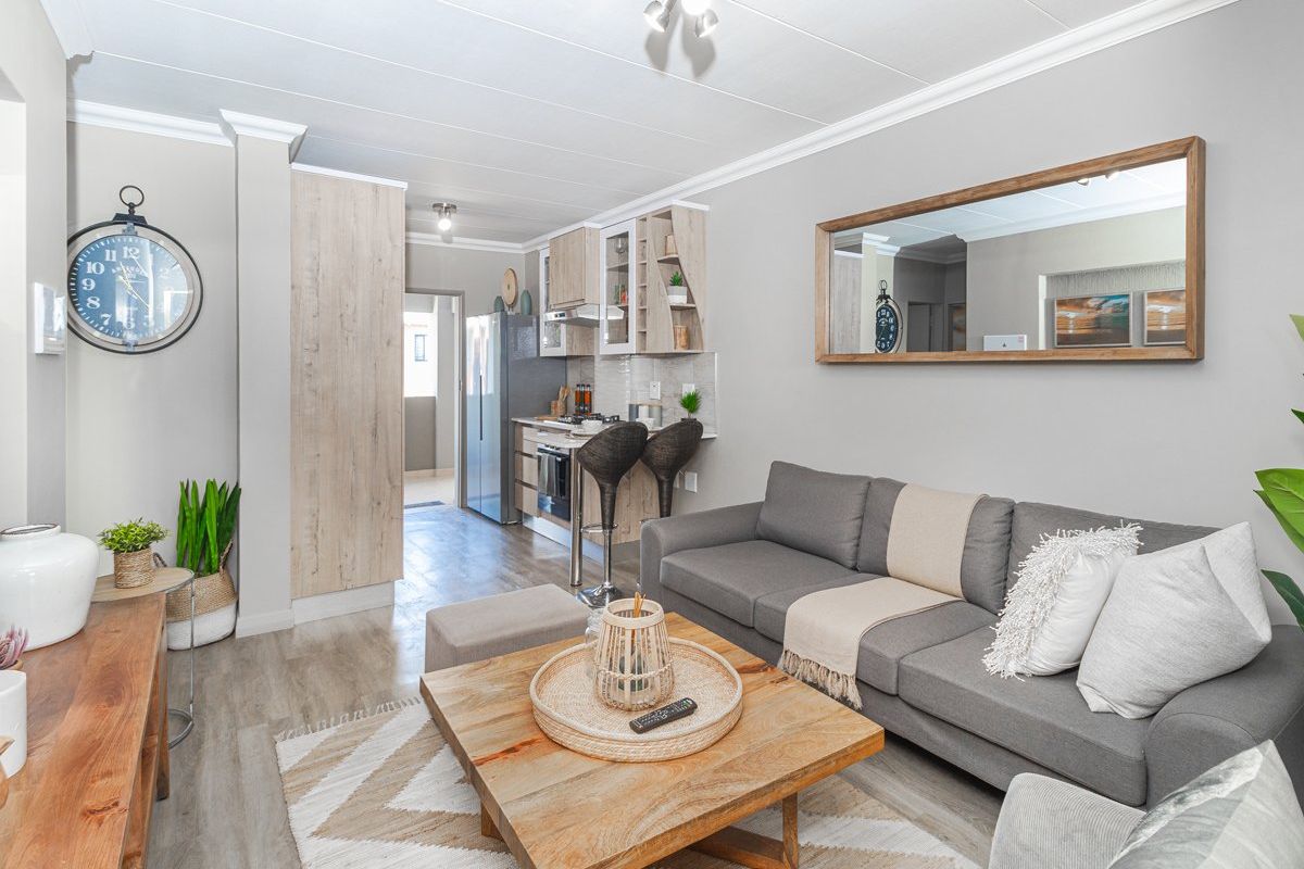 Ground Floor Unit , Where Luxury Meets Nature, No Transfers Duty   - Photo 5