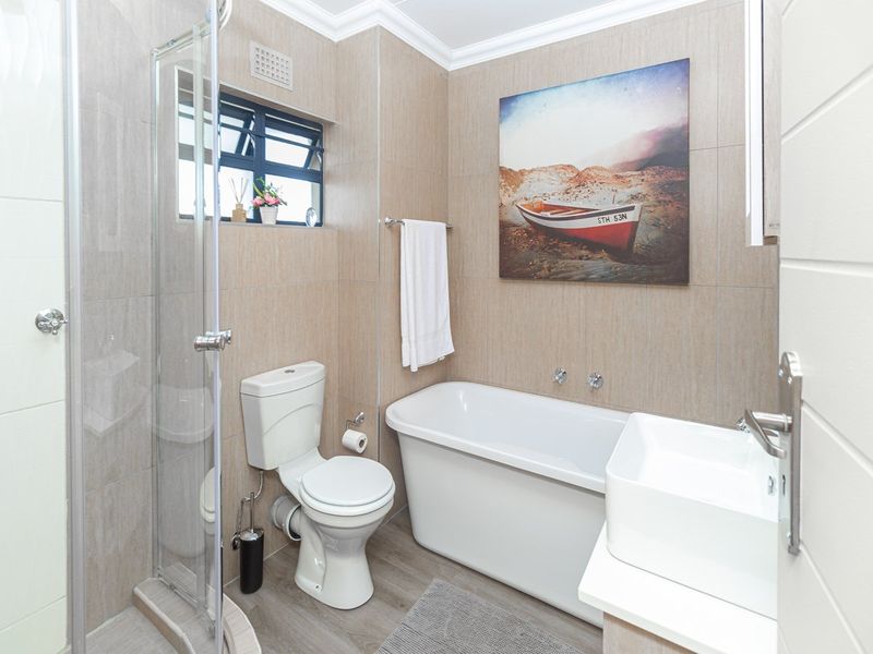 Ground Floor Unit for SALE, No Transfer Duty  - Photo 7