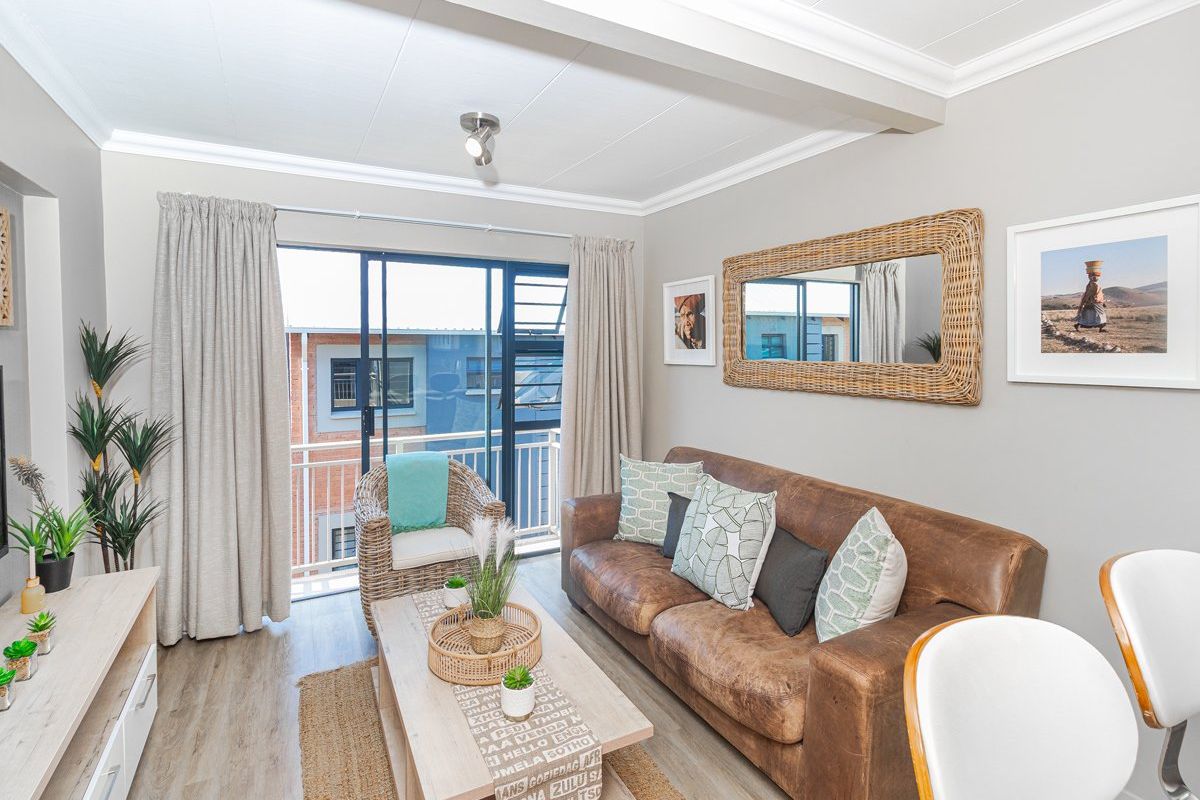 Ground Floor Unit for SALE, No Transfer Duty  - Photo 4