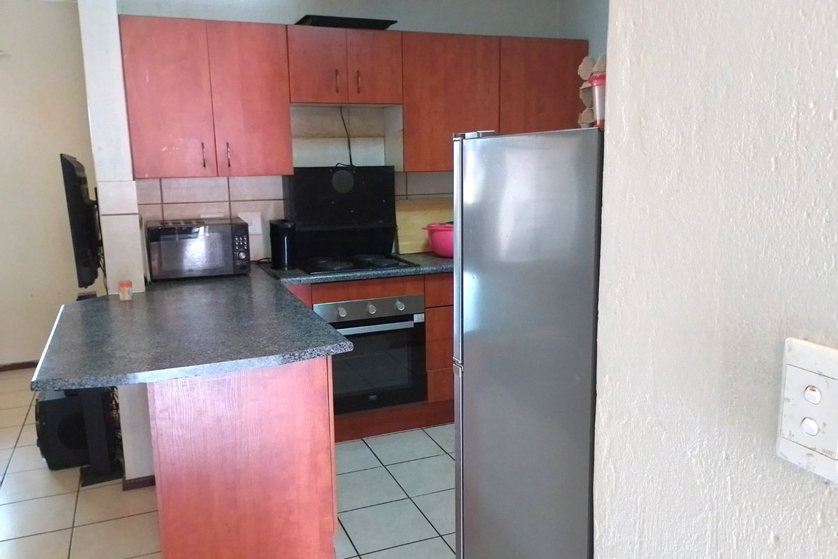 2 Bedroom and 1 Bathroom available for you to buy Call us now!! - Photo 3