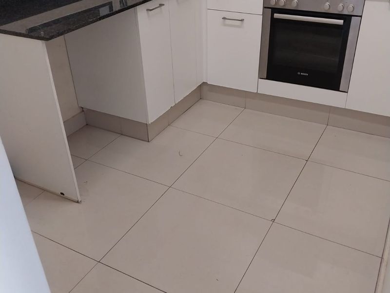 1 Bedroom,1 Bathroom Apartment To Let In Umhlanga, Durban - Photo 2