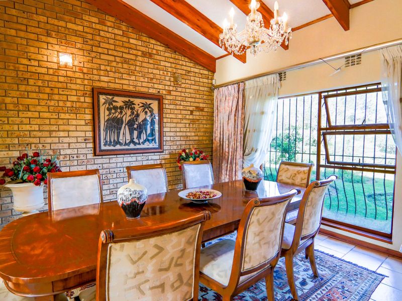 SPACIOUS HOMESTEAD/RANDJESFONTEIN ESTATE - Photo 10