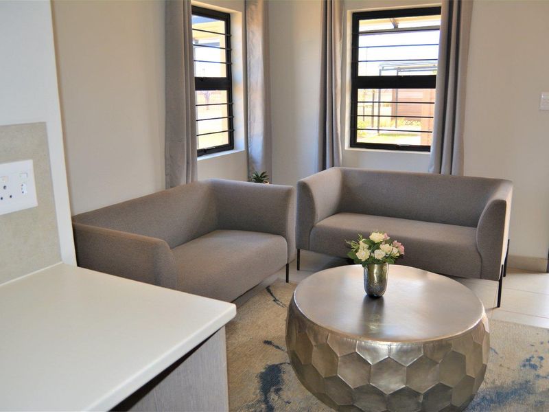 Brand-new 2 bedroomed house for sale in Protea Glen  - Photo 5