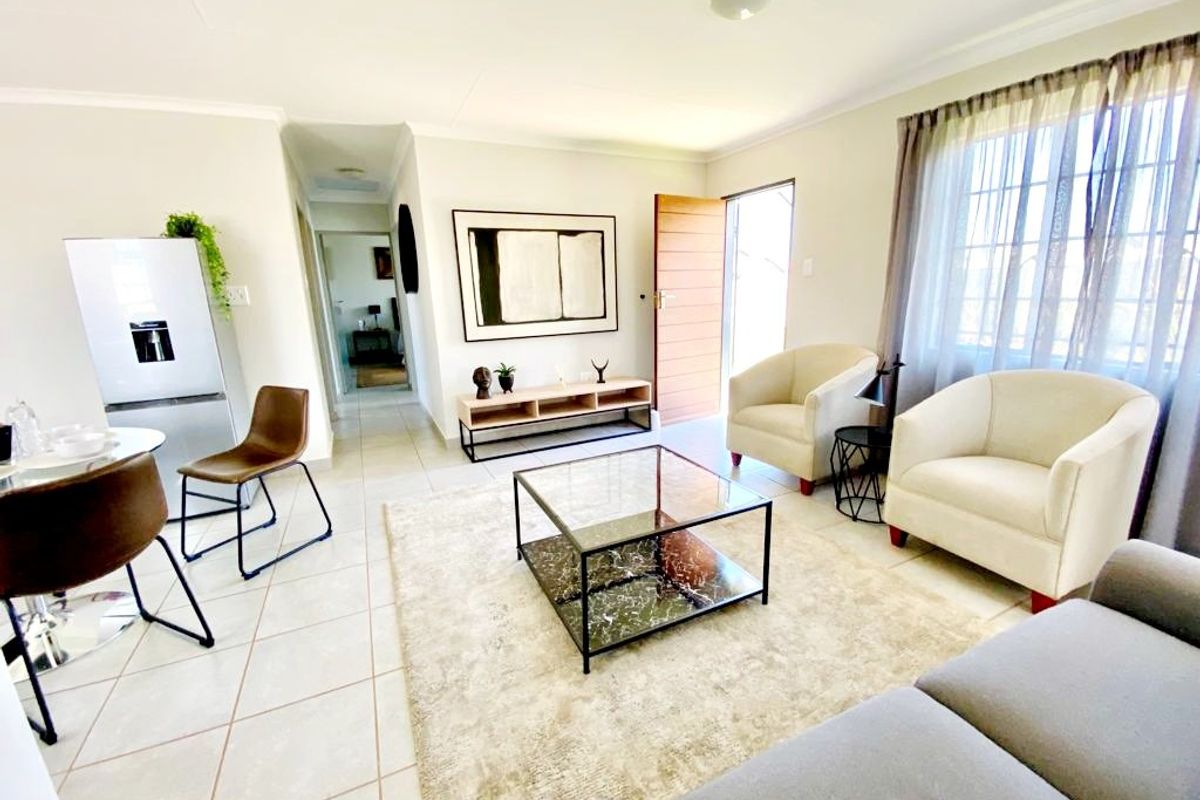 Brand new 3 bedrooms with 2 bathrooms for sale in Sky City Gated Community! - Photo 2