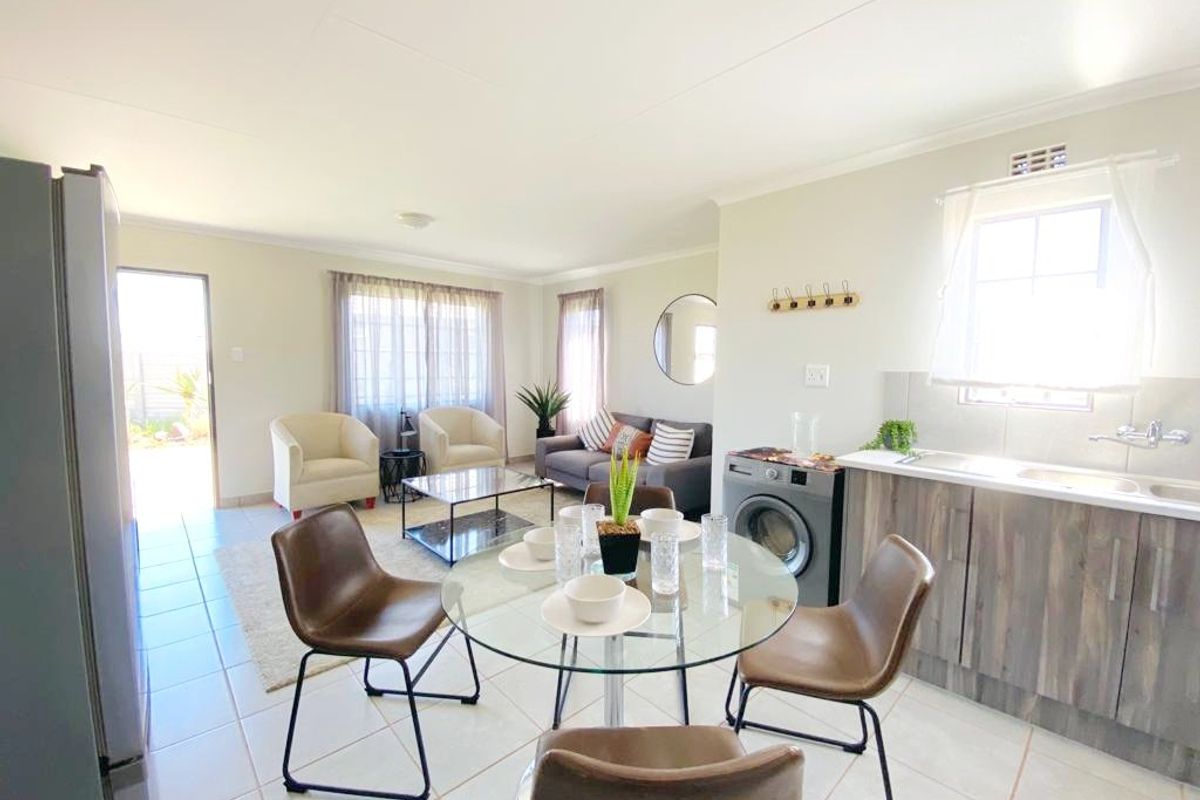 Brand new 3 bedrooms with 2 bathrooms for sale in Sky City Gated Community! - Photo 4