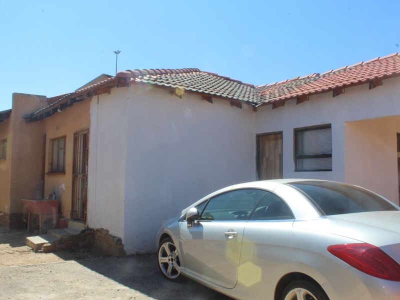 RDP House for sale in Lufhereng Ext 1 - Photo 5