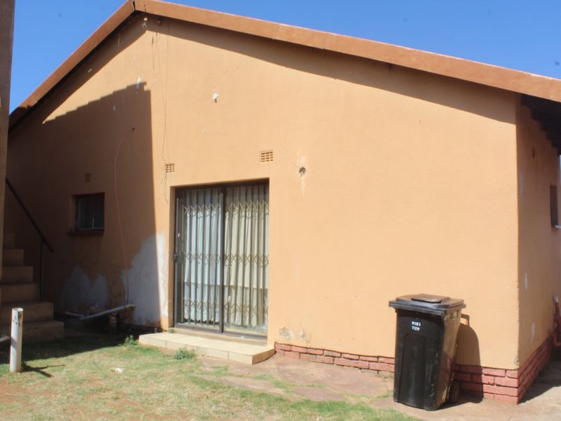 RDP House for sale in Lufhereng Ext 1 - Photo 3