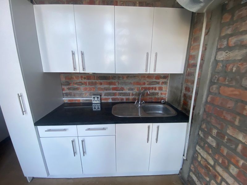 0 Bed Commercial in Woodstock for Rent - Photo 4