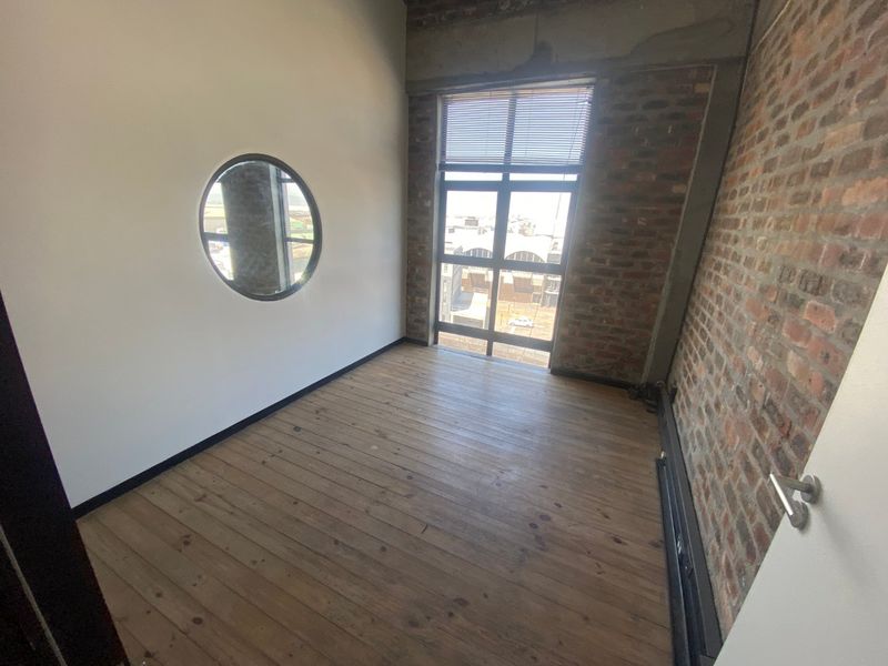 0 Bed Commercial in Woodstock for Rent - Photo 7