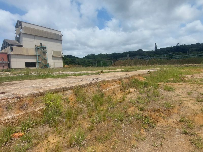 Open yard space for rental in Umbogintwini - Photo 3