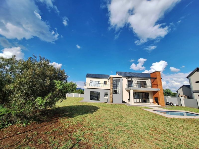 BRAND NEW MODERN DOUBLE STOREY HOUSE – LA CAMARGUE PRIVATE  COUNTRY ESTATE. - Photo 5