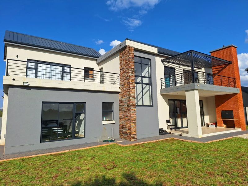 BRAND NEW MODERN DOUBLE STOREY HOUSE – LA CAMARGUE PRIVATE  COUNTRY ESTATE. - Photo 4