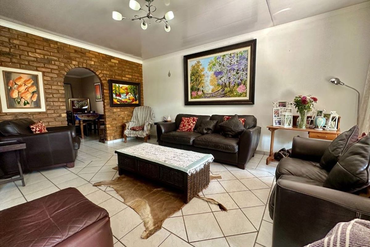 Stylish Family Home with Granny Flat and Pool - Photo 2