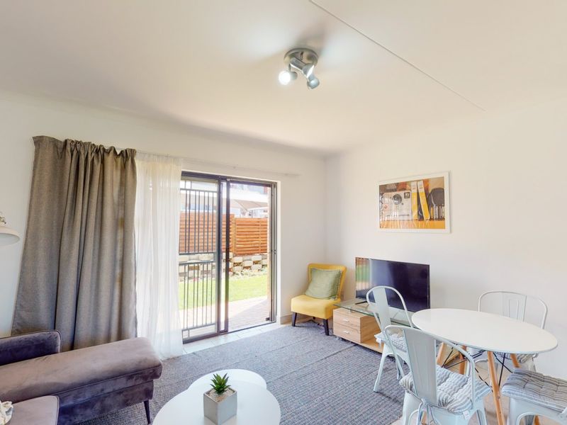 4 Bedroom 2 Bathroom apartment for sale in Ashwood, Monavoni! - Photo 5