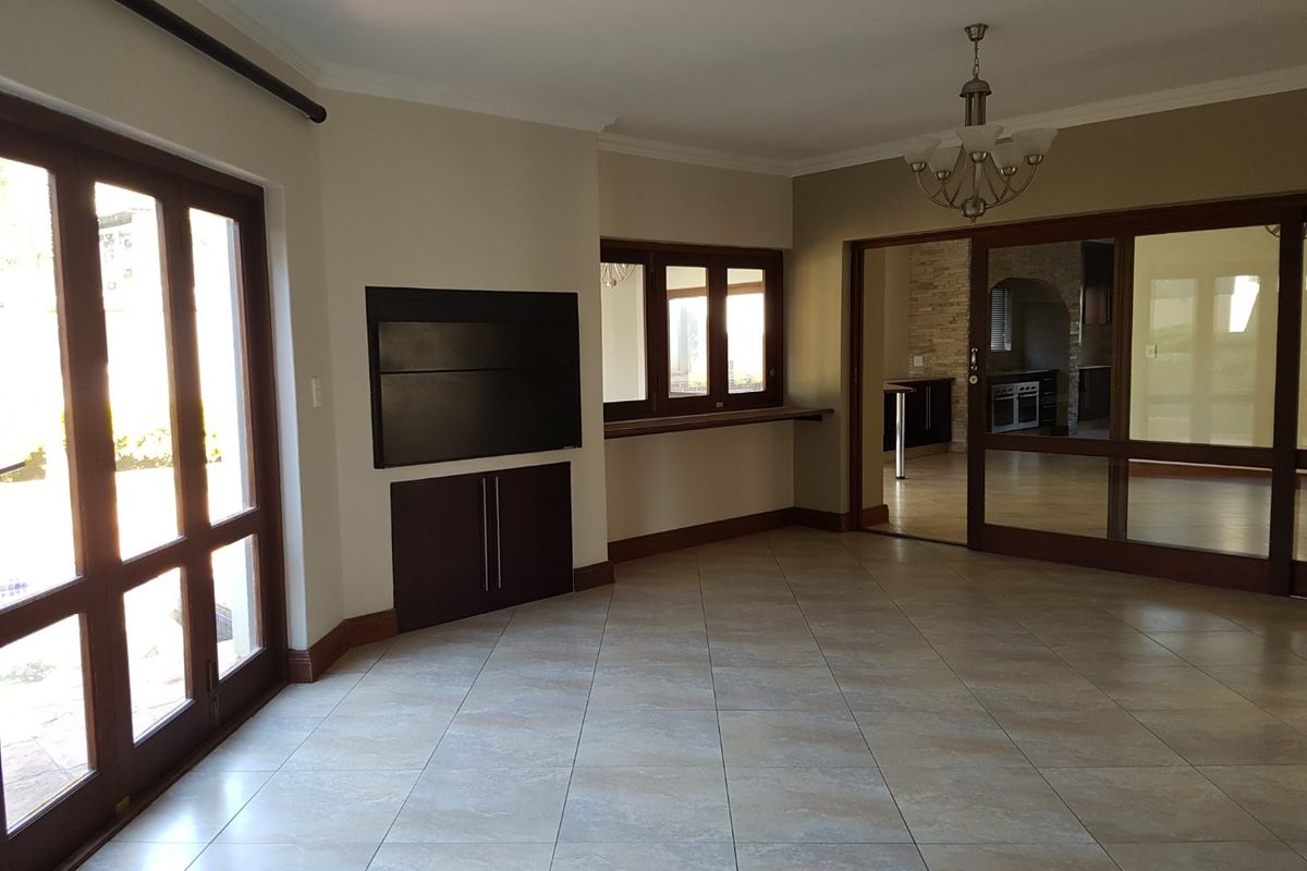 INSPIRED PERFECTION - Photo 5