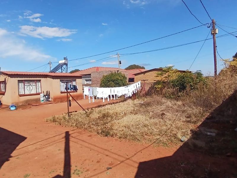 Double stand house now on sale. - Photo 2