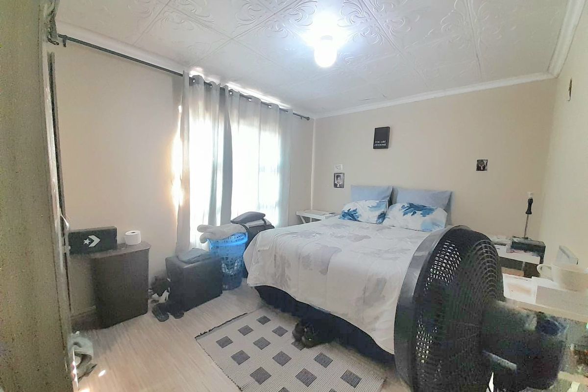 Neat 4-Bedroom Home for Sale in NU 15, Mdantsane - Photo 5