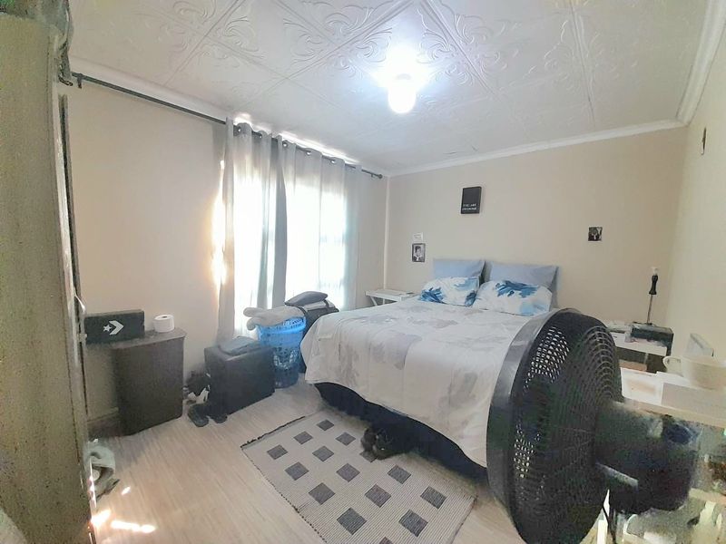 Neat 4-Bedroom Home for Sale in NU 15, Mdantsane - Photo 5