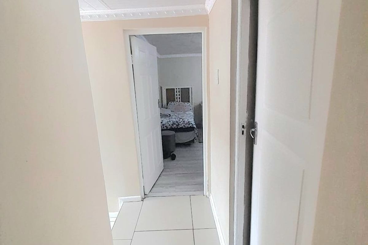 Neat 4-Bedroom Home for Sale in NU 15, Mdantsane - Photo 3